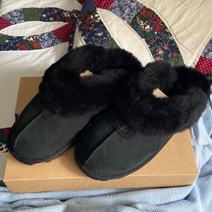 Brand new UGG slippers size 8 women’s black